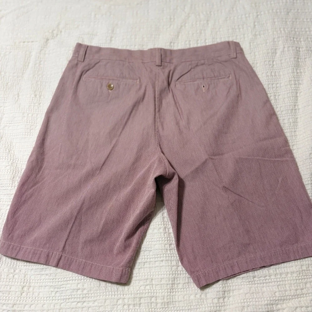 Banana Republic Chino Shorts Ticking‎ Stripe Mens 34 Red 100% Cotton Casual EUC